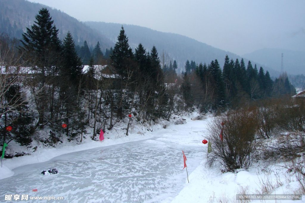 冰封 雪乡小河