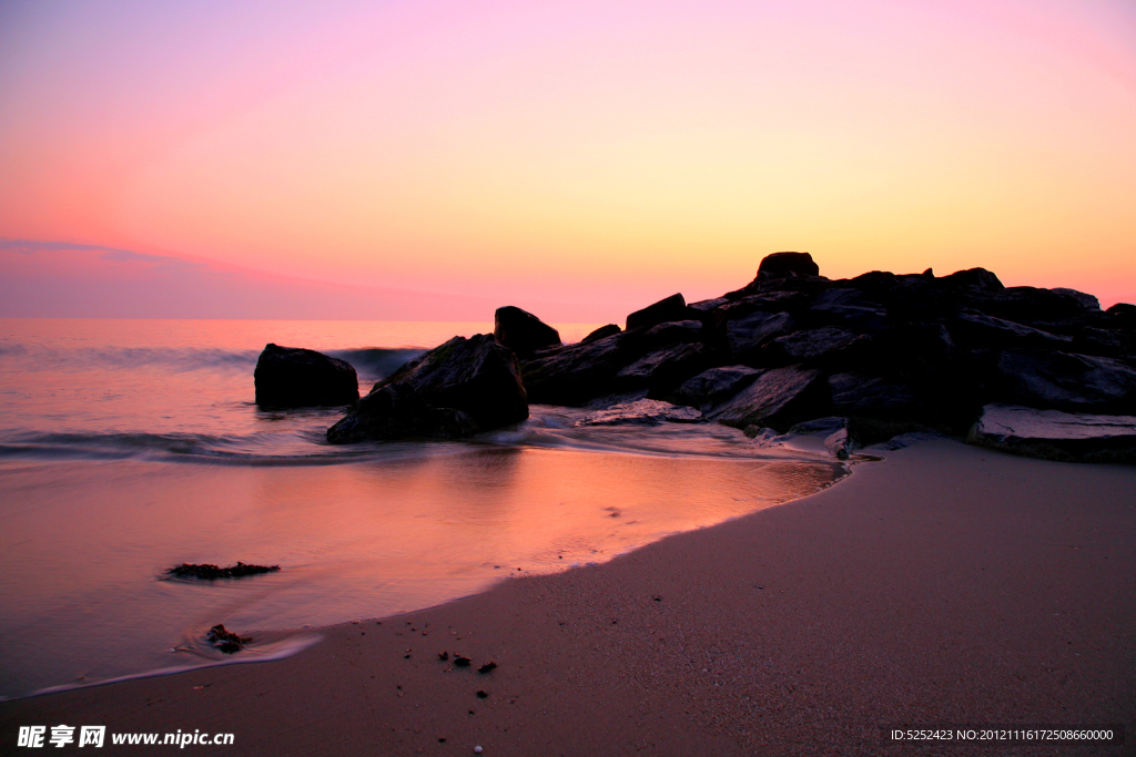 海岸夕阳美景