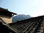 仰望香炉山