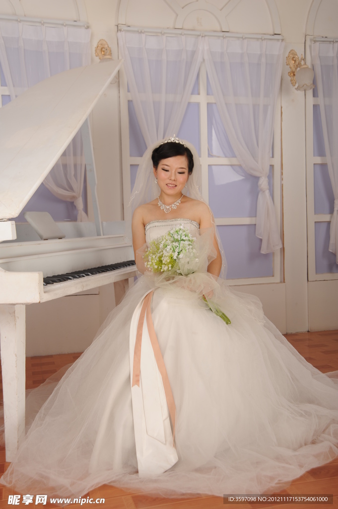 白纱婚纱照
