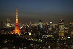 夜景铁塔