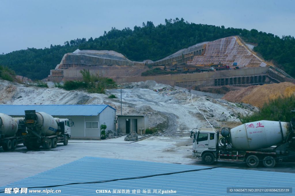 建筑工地 移山建设