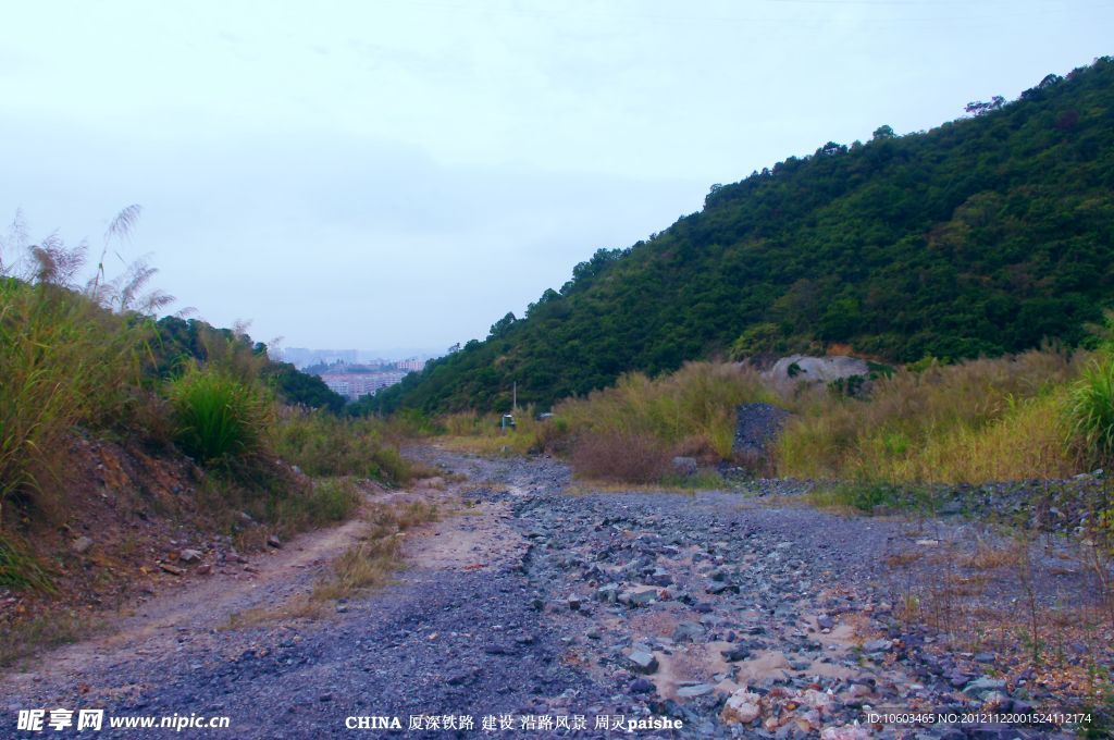 山水风景 铁建道路