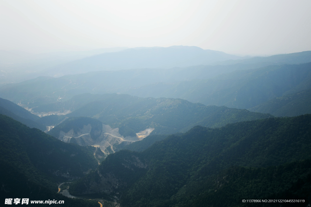 群山风景