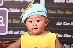 可爱小男孩