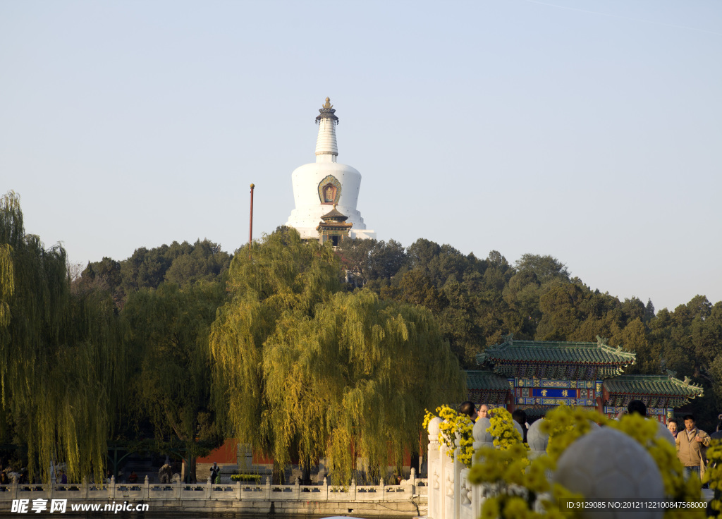 北海琼华岛和藏式北塔