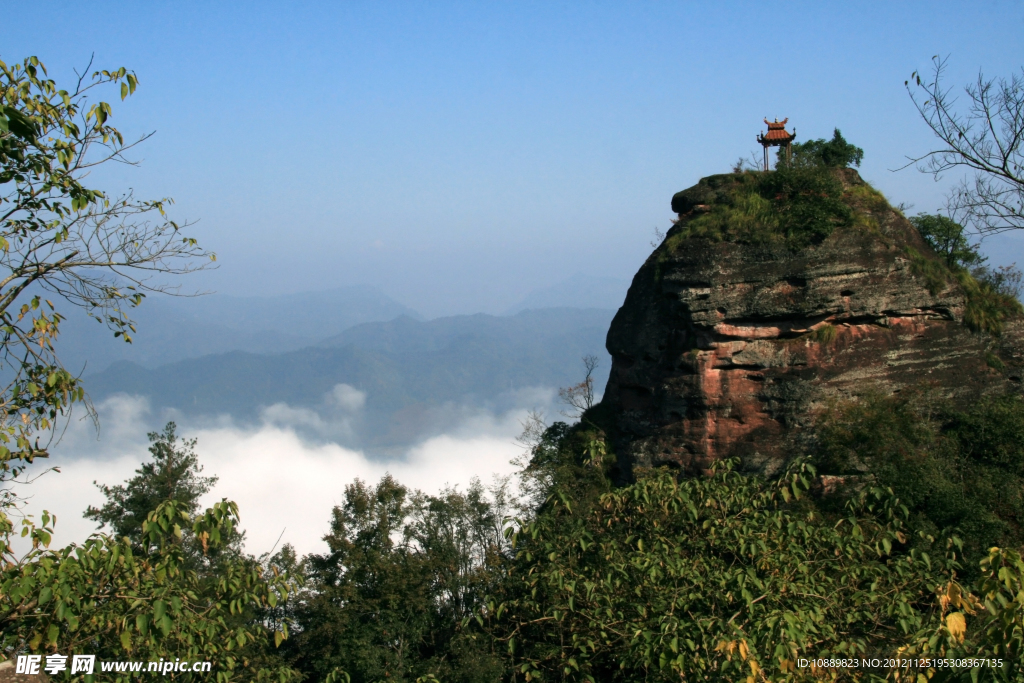 齐云山香炉峰