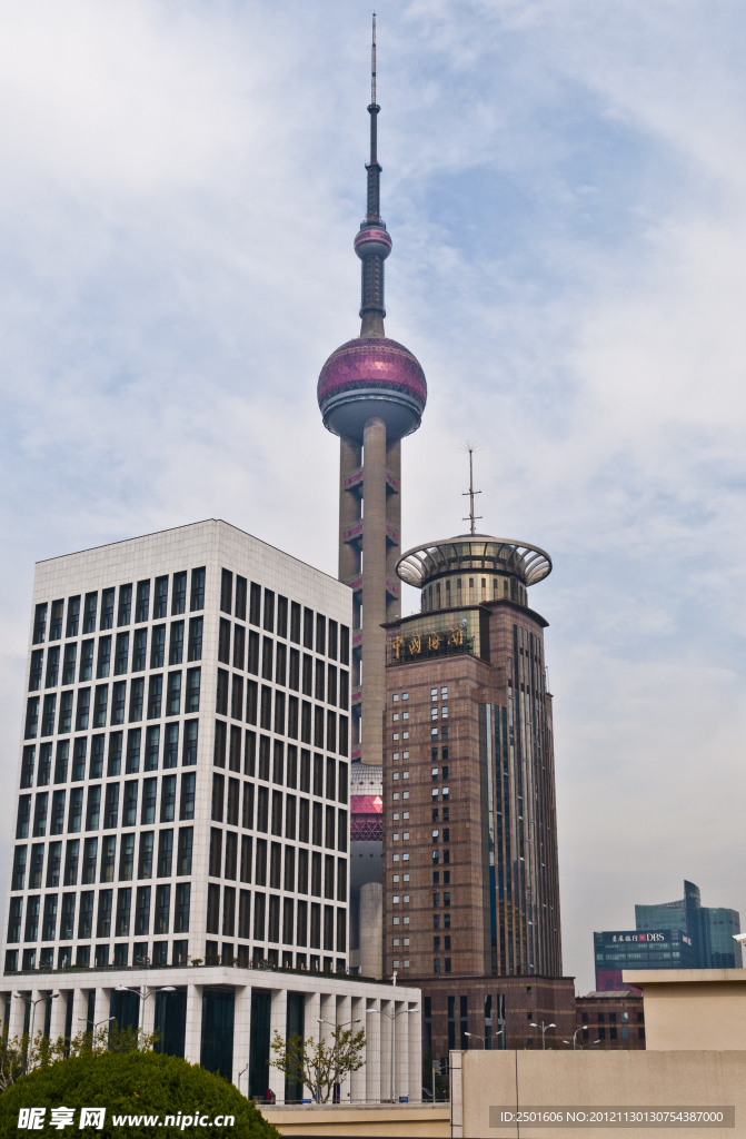 东方明珠塔