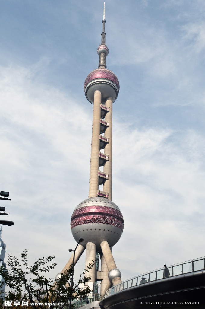 东方明珠塔