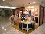 日本儿童服装店面