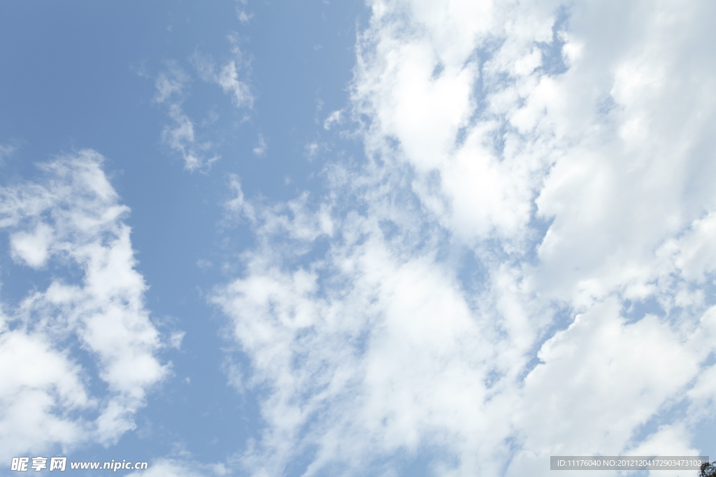 天空 白云