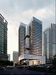 城市商业中心公寓住宅地产广告