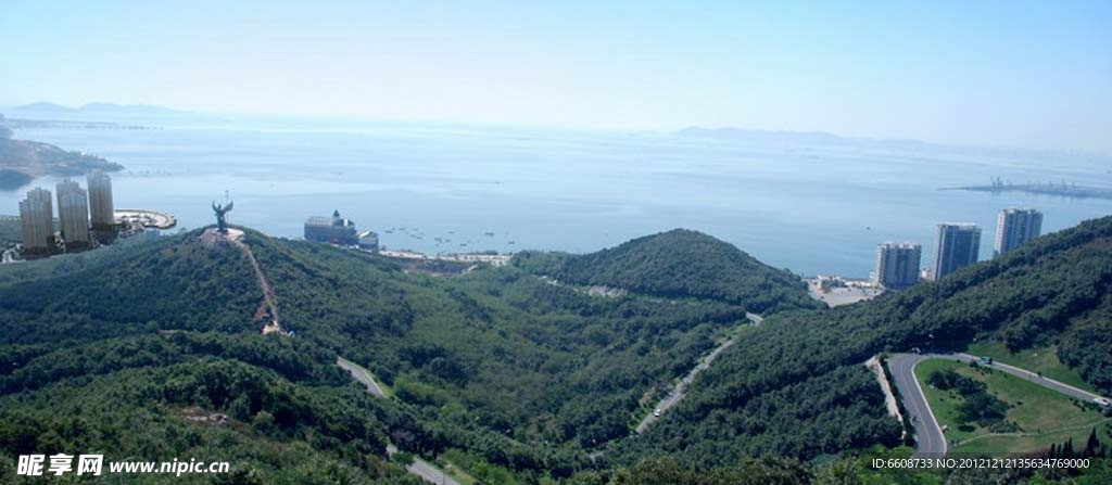 海边高山风光住宅建筑风景图