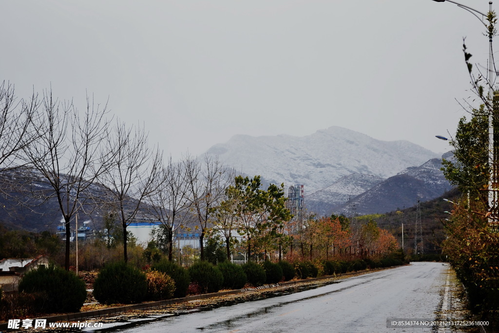 泗沟的薄雪