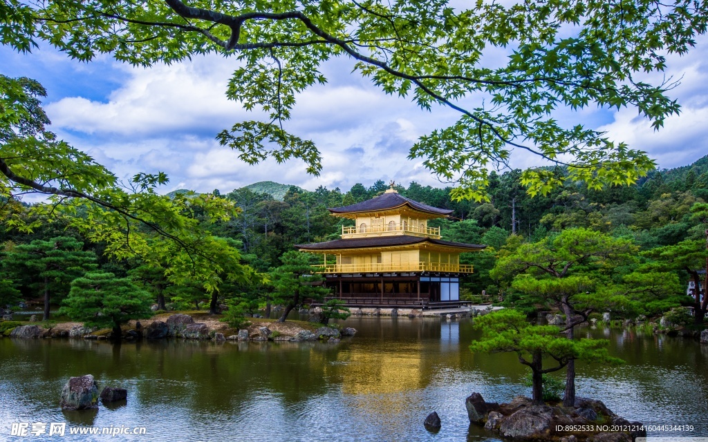 水中楼阁