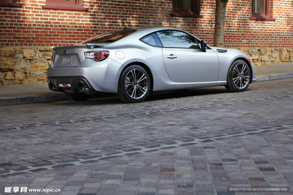 斯巴鲁BRZ
