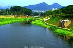城市山水 绿色河渠 彩色画卷