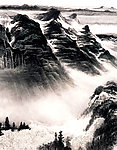 山高云重