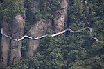 蜿蜒山路