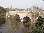石桥