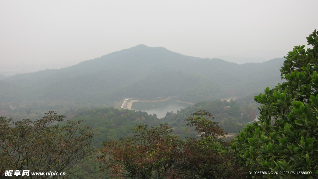 朝晨白云山游记