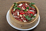 鸡腿菇蒸鹿舌