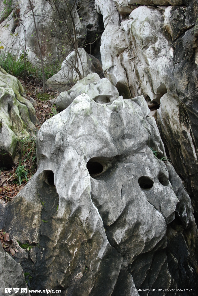 石山
