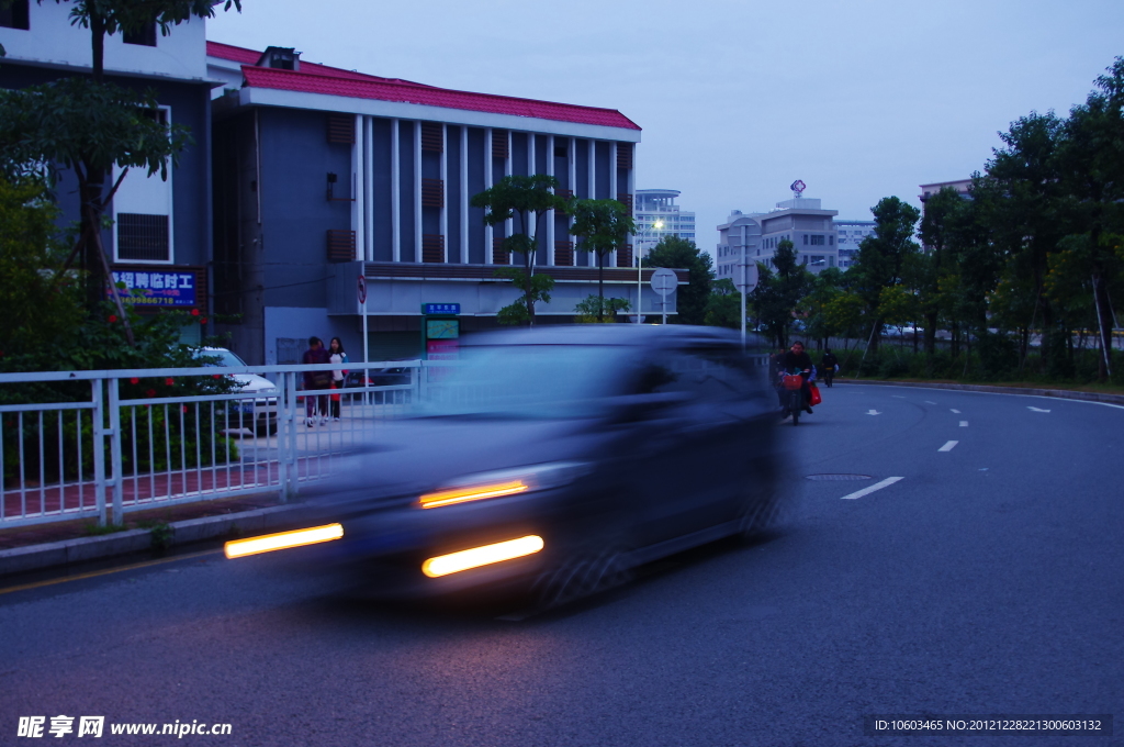 城市的黄昏 道路建设