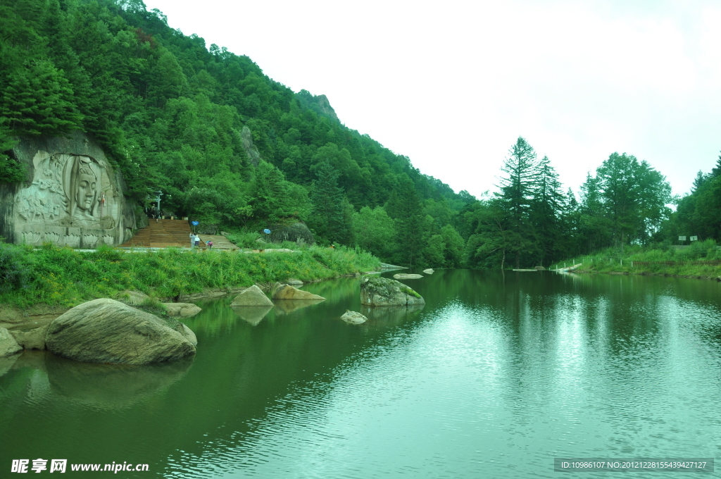 通天河莲花湖
