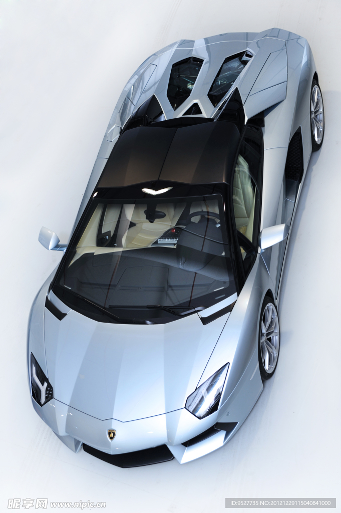 兰博基尼aventador