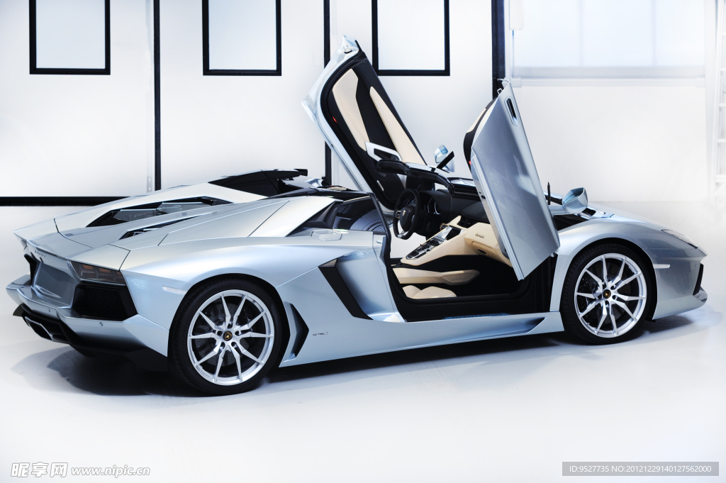 兰博基尼aventador