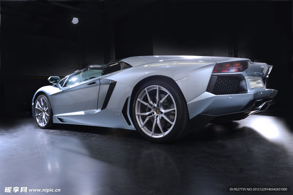 兰博基尼aventador