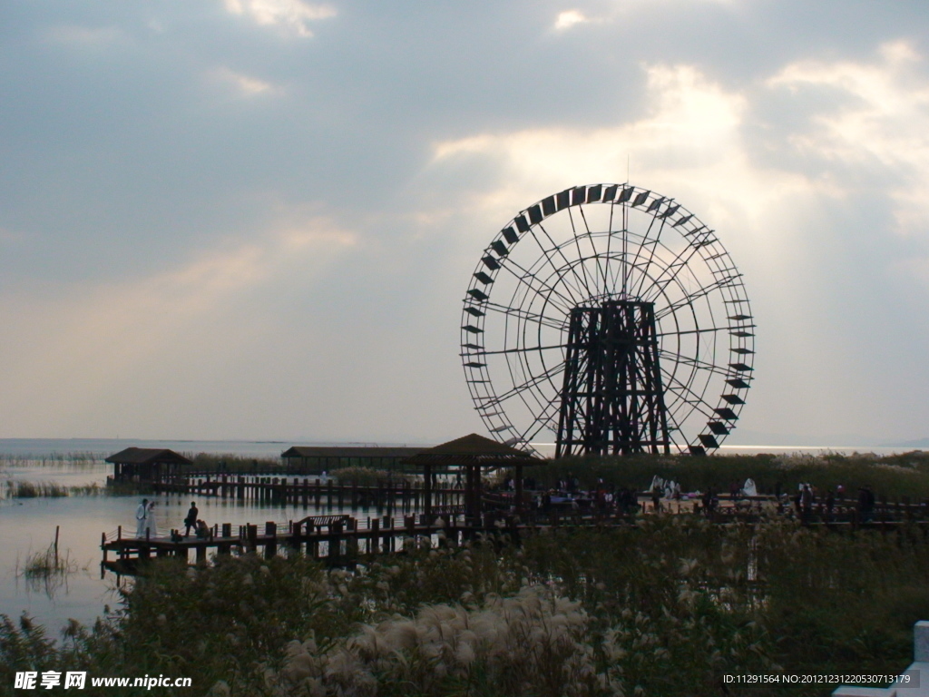 北塘北文旅小镇大风车乐园将于4月29日正式营业