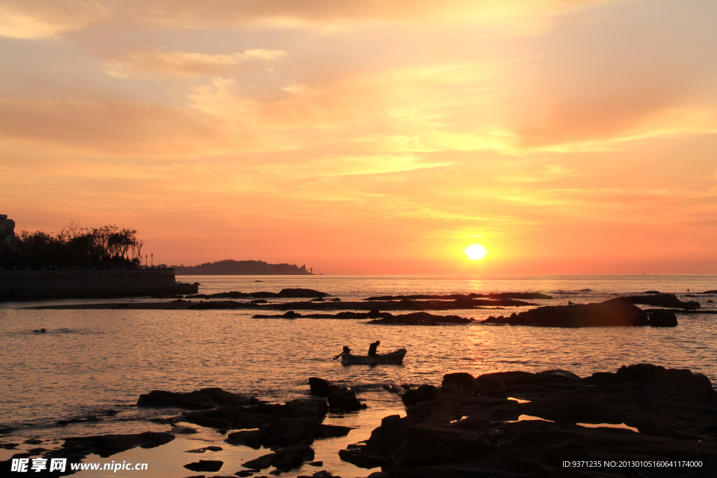 海边夕阳西下