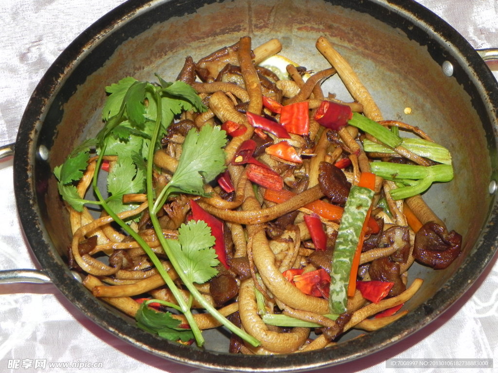 炒茶树菇