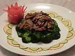 西兰花炒叉烧肉