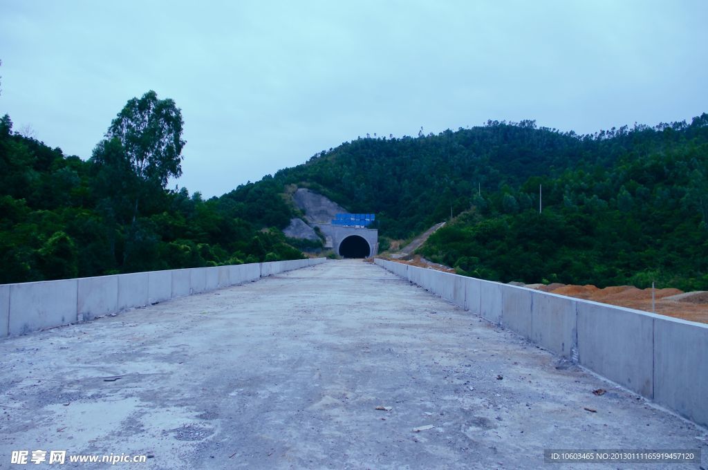 中国交通 铁路建设