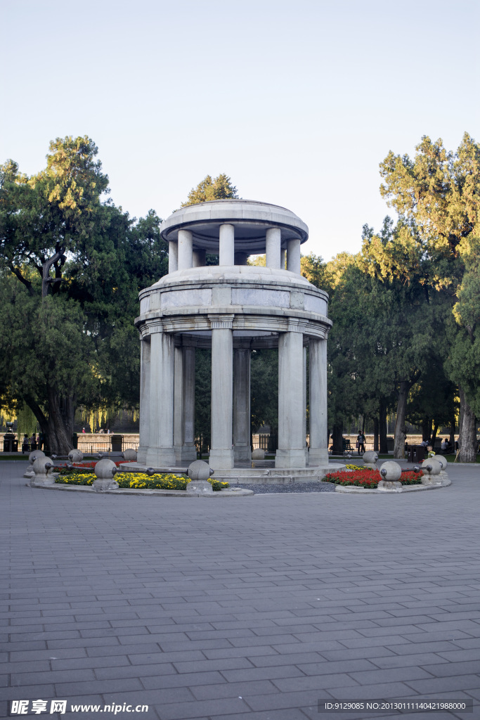 北京中山公园格言亭