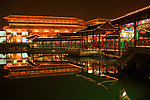 长廊夜景