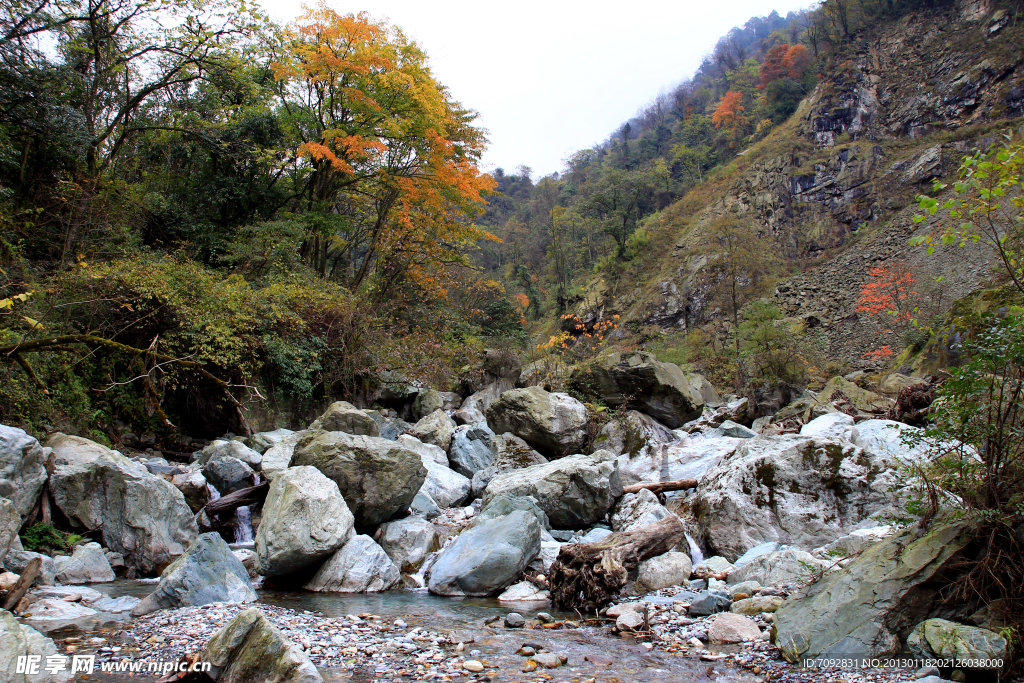 山涧小溪