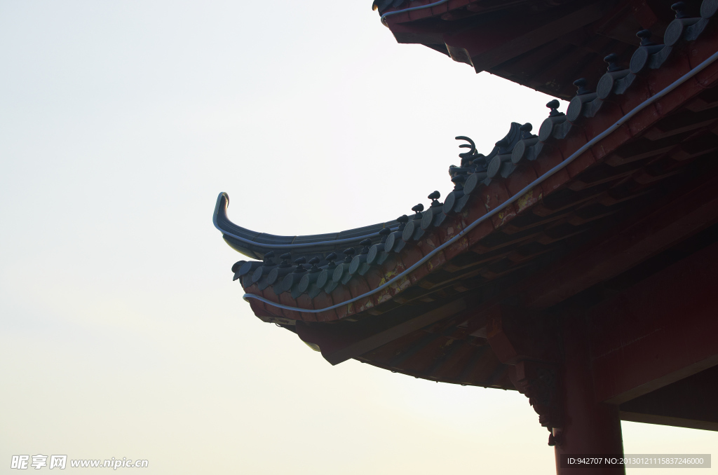 屋檐