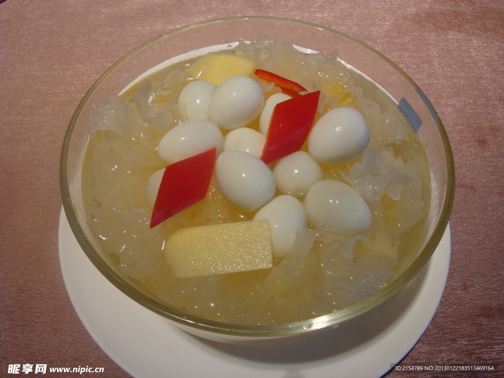 银耳浸鹑蛋