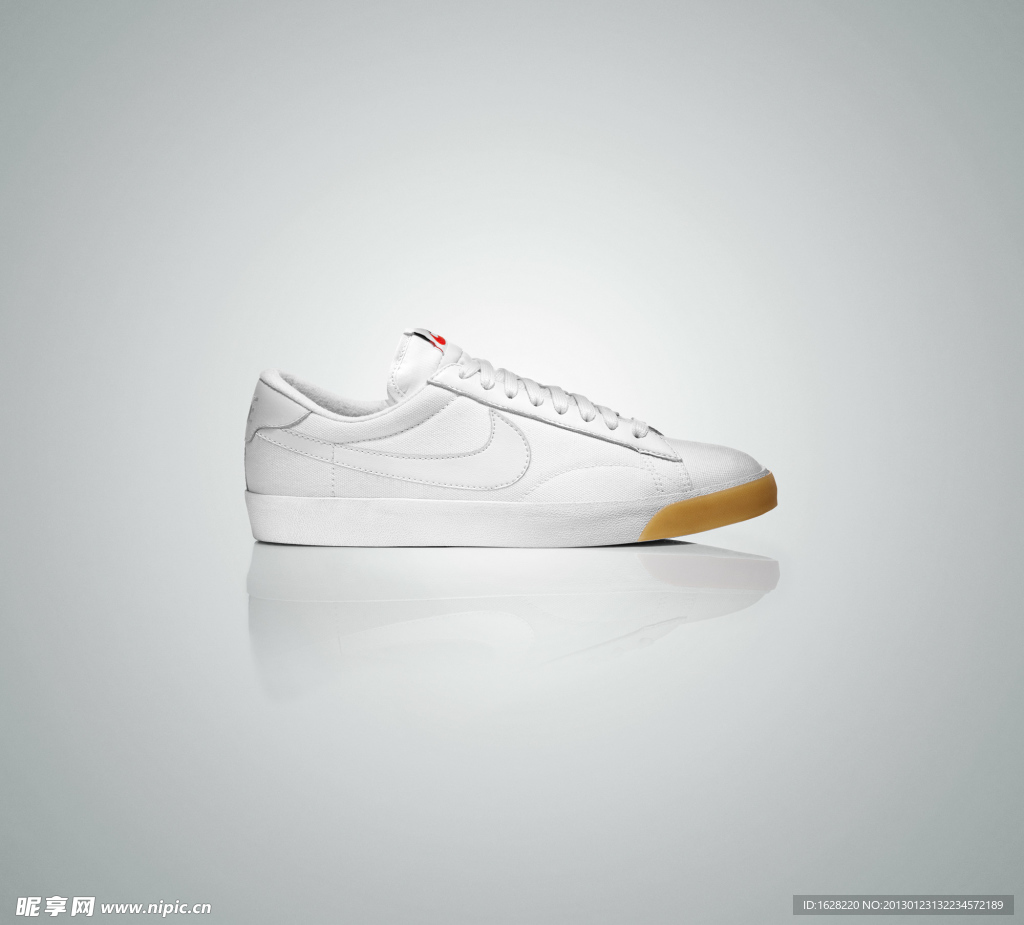 NIKE广告宣传平面广告