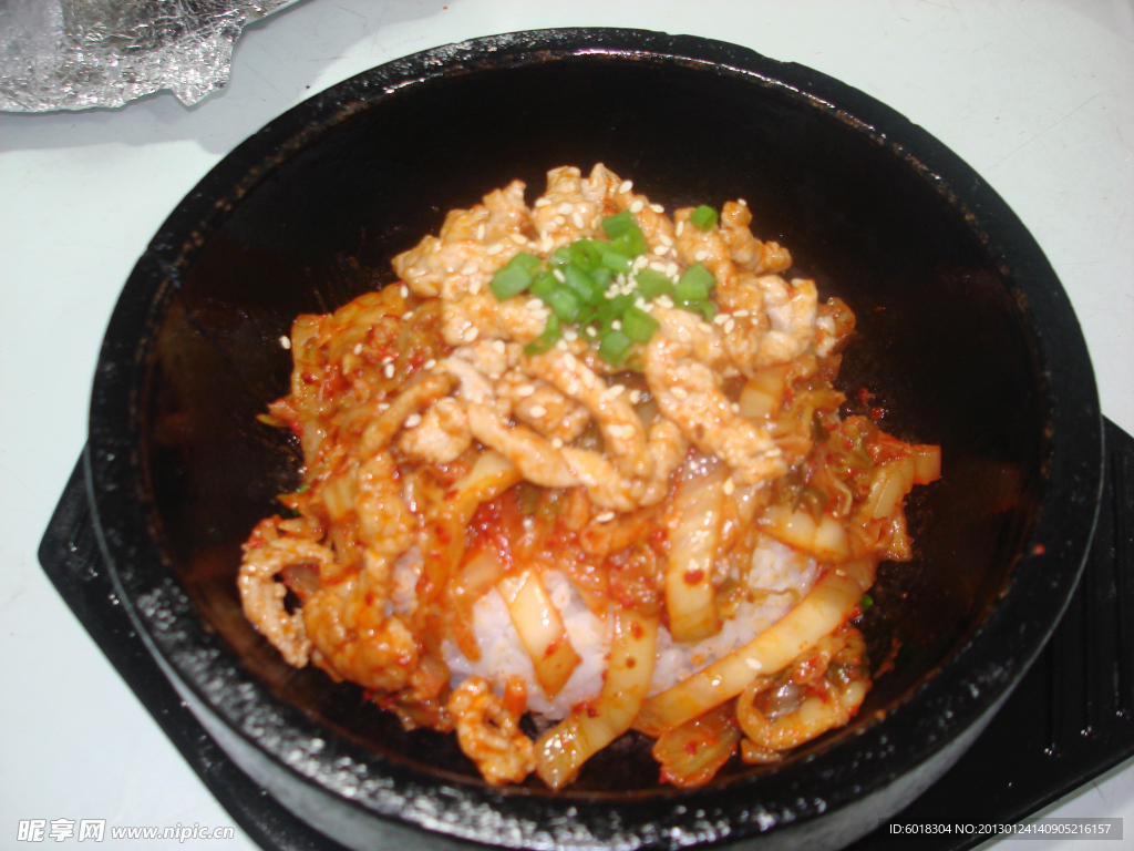 泡菜肉丝锅烧饭