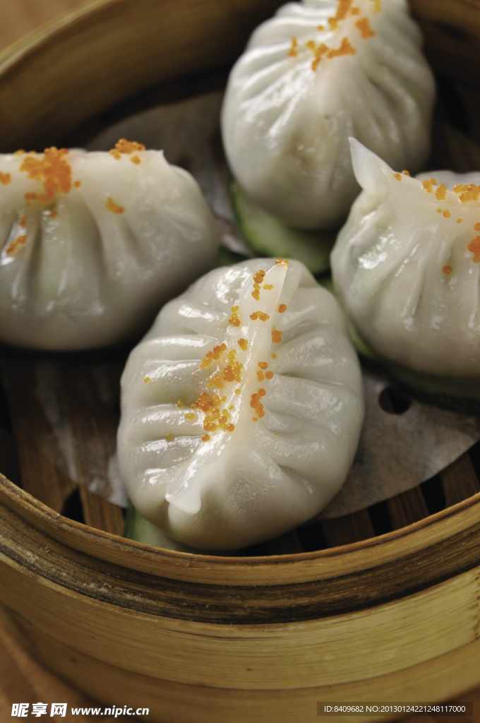 传统水晶饺