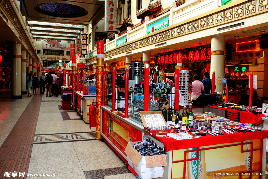 天津南市食品街 内景