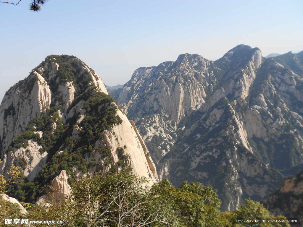 石头山