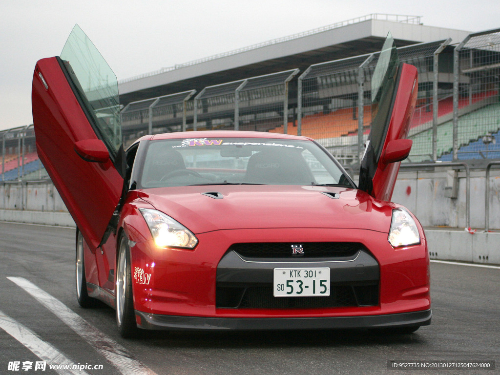日产GTR