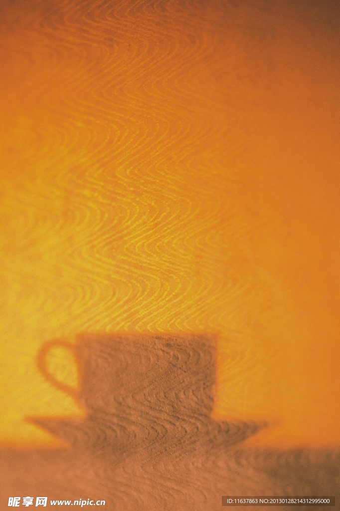 物件光影投射 咖啡杯