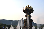 九龙灌浴